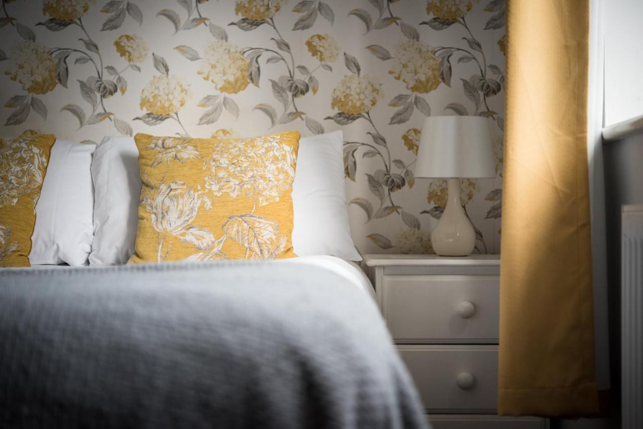 The Kings Arms Otterton Hotel บัดลีห์ ซอลเทอร์ตัน ภายนอก รูปภาพ