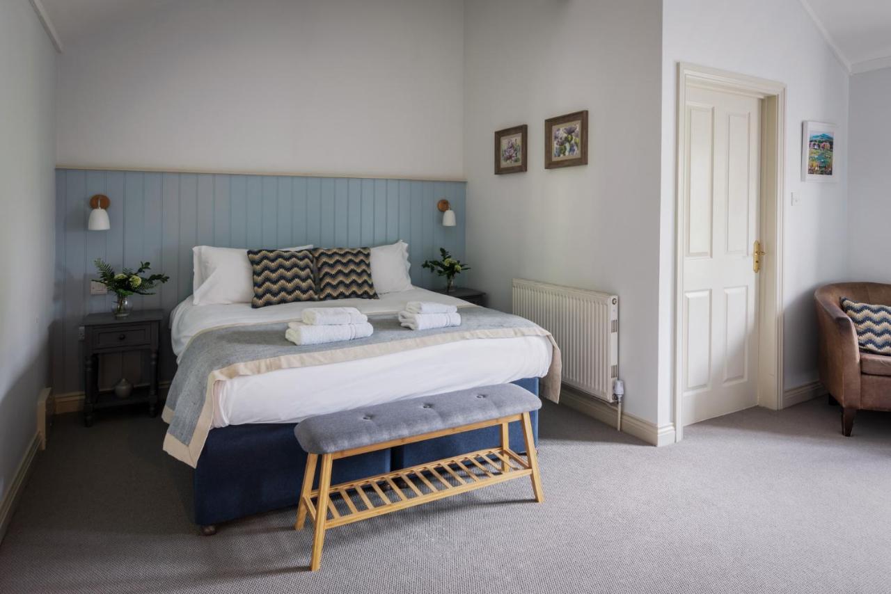 The Kings Arms Otterton Hotel บัดลีห์ ซอลเทอร์ตัน ภายนอก รูปภาพ