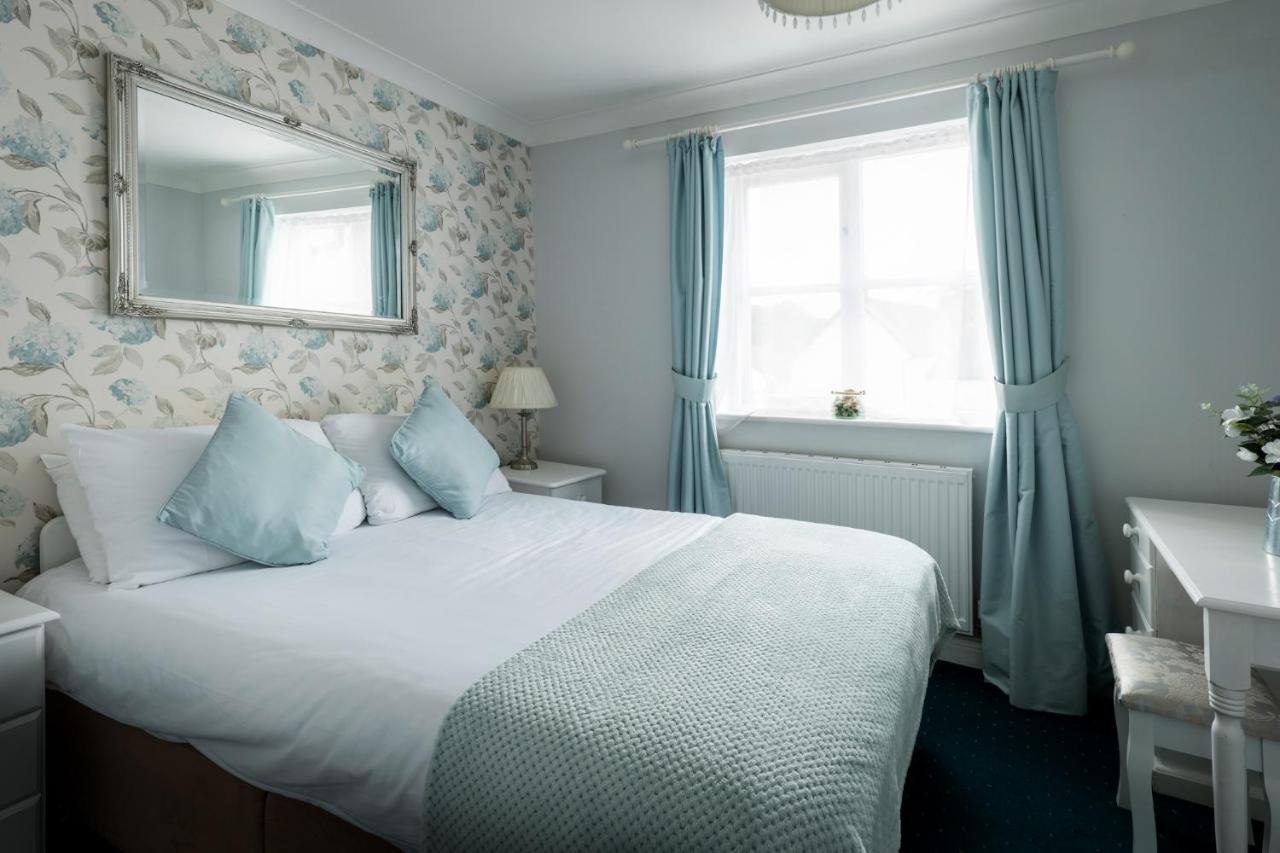 The Kings Arms Otterton Hotel บัดลีห์ ซอลเทอร์ตัน ภายนอก รูปภาพ
