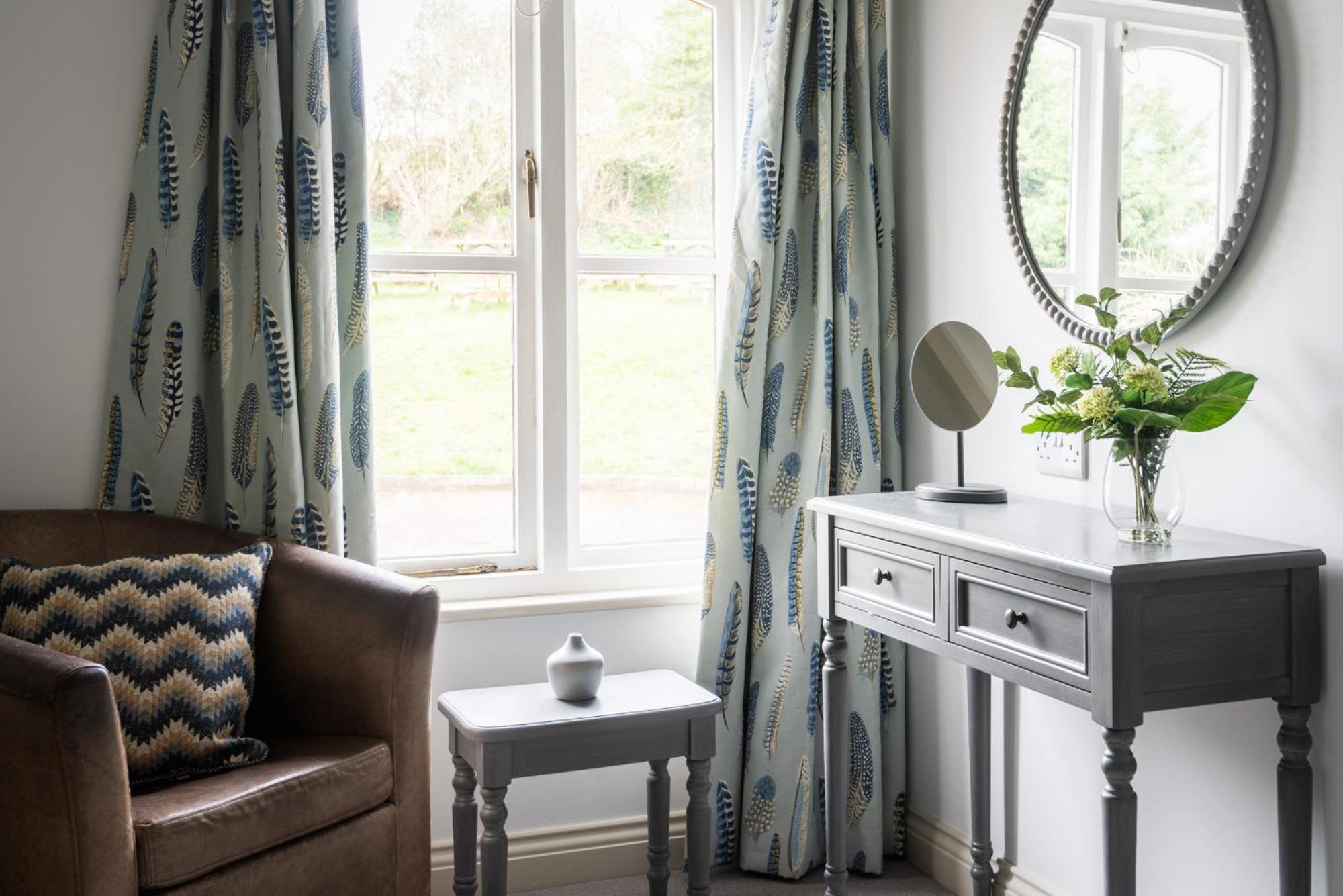 The Kings Arms Otterton Hotel บัดลีห์ ซอลเทอร์ตัน ภายนอก รูปภาพ