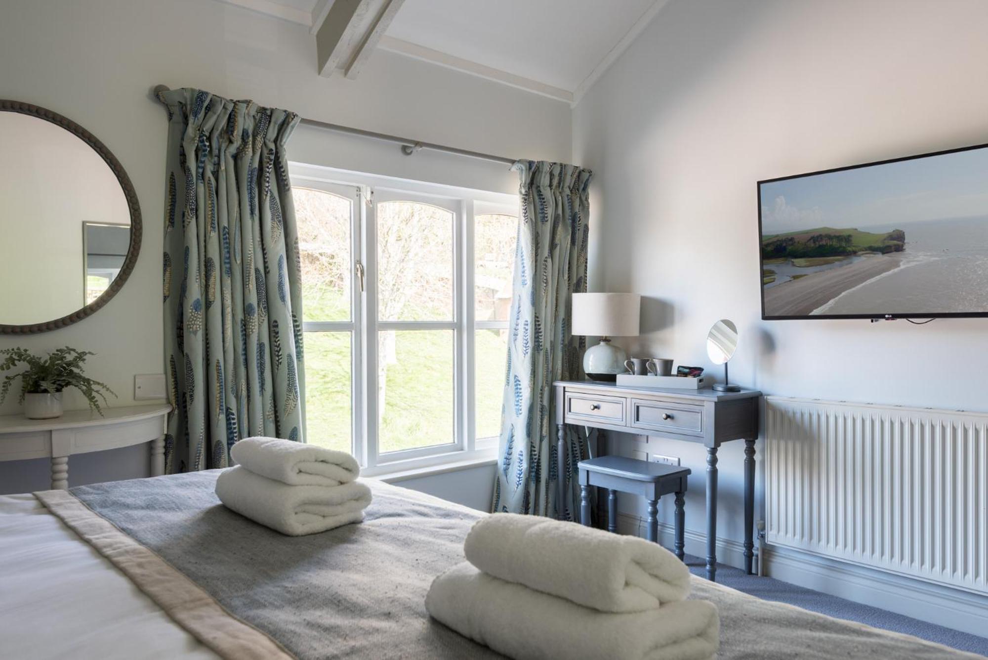 The Kings Arms Otterton Hotel บัดลีห์ ซอลเทอร์ตัน ภายนอก รูปภาพ